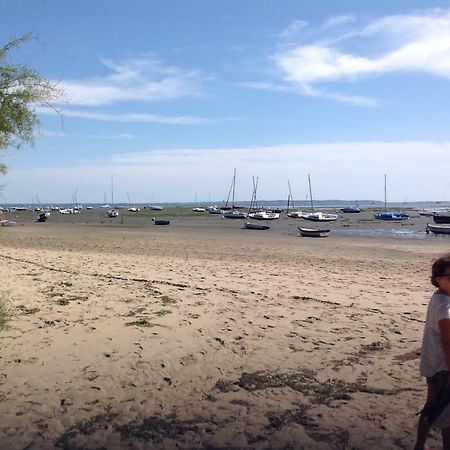 Appart Terrasse Vegetale Bord Plages Bassin Διαμέρισμα Ares Εξωτερικό φωτογραφία